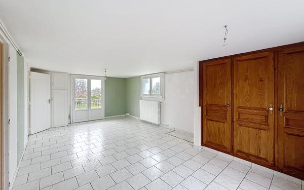 Maison à vendre    4 pièces •  Creysse