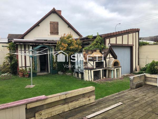 MAISON FAMILIALE 3 CHAMBRES AVEC GARAGE – PROCHE CENTRE-VILLE ET COMMERCE