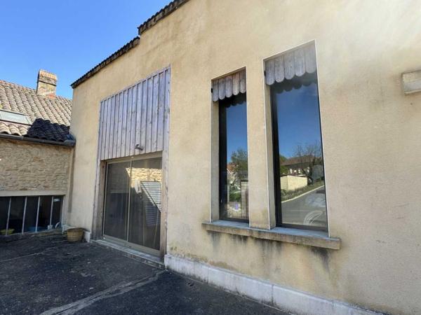 Maison ancienne - Saint-cyprien Ensemble maison, grange et garage, idéal pour artisans