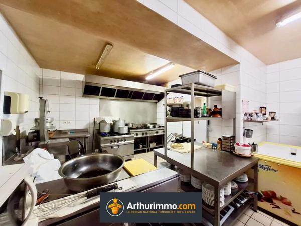 Coulommiers (77120) 315 M² IMMEUBLE AVEC RESTAURANT & F4 DE 100 M² À COULOMMIERS