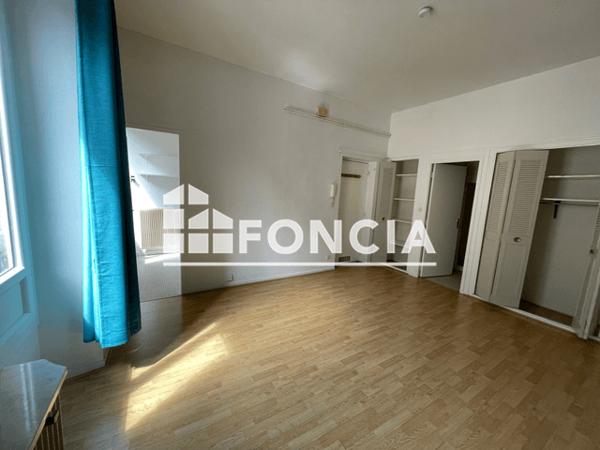Location Studio 28 m² - 6 RUE BOUFFARD Bordeaux 33000