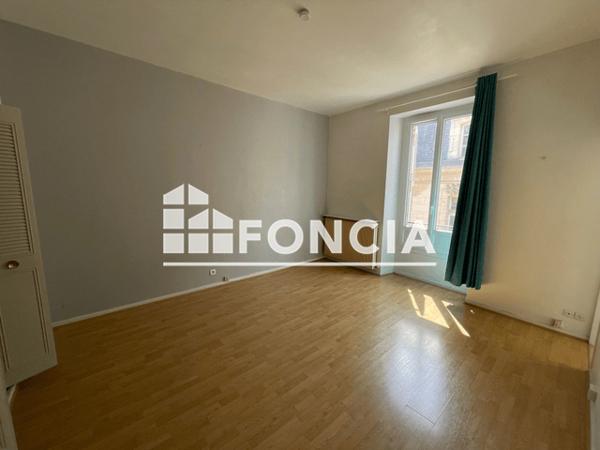 Location Studio 28 m² - 6 RUE BOUFFARD Bordeaux 33000