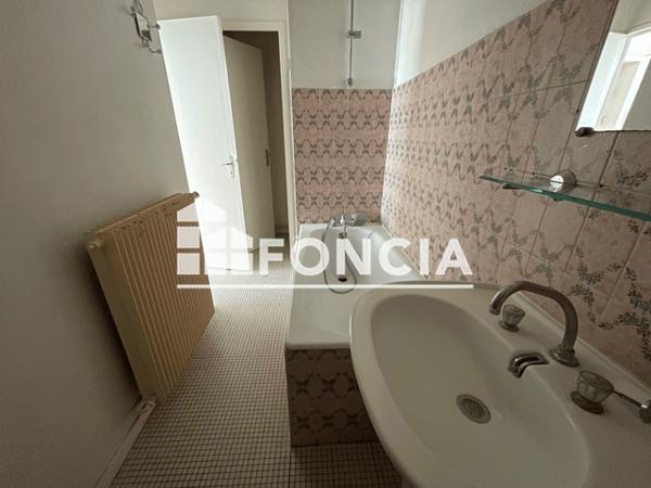 Location Studio 28 m² - 6 RUE BOUFFARD Bordeaux 33000