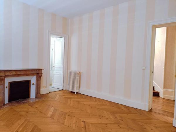 Maison bourgeoise Chatellerault 7 pièce(s) 171 m2