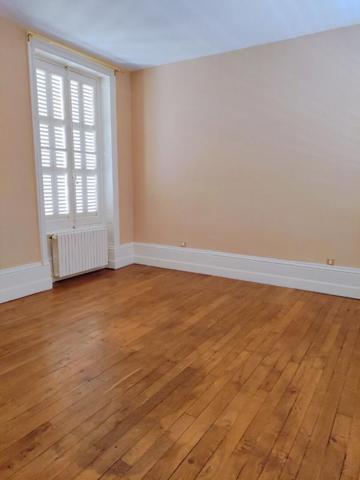 Maison bourgeoise Chatellerault 7 pièce(s) 171 m2