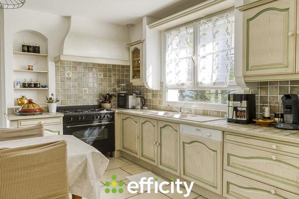 Maison 7 pièces - 215 m² Exclusivité efficity