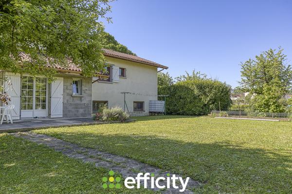 Maison 7 pièces - 215 m² Exclusivité efficity