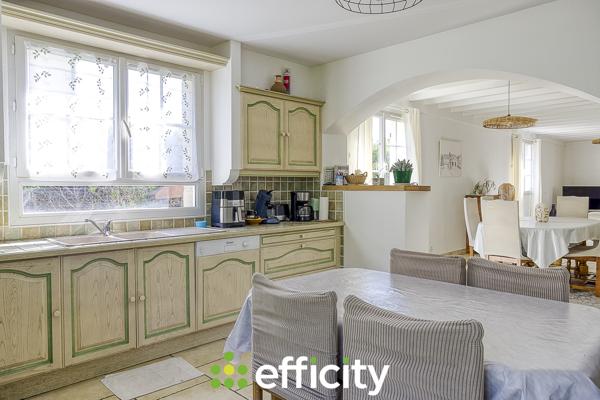 Maison 7 pièces - 215 m² Exclusivité efficity