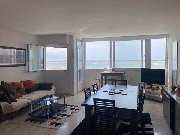 Appartement avec vue imprenable sur la mer
