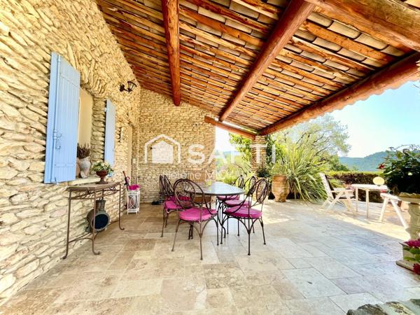 " Le Belvédère " Maison en pierre de Gordes