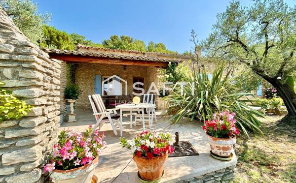 " Le Belvédère " Maison en pierre de Gordes