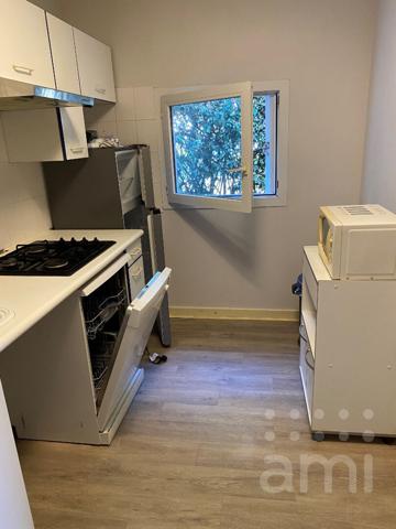 Appartement  meublé 3 pièce(s) 63.92 m2 - LA ROCHELLE (MINIMES)