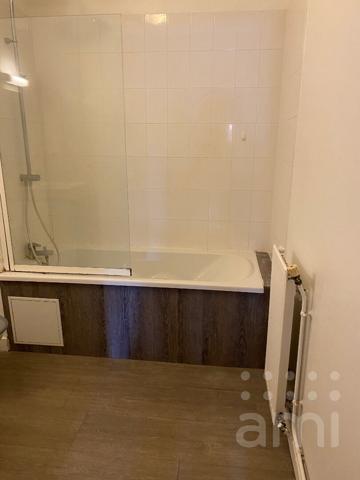 Appartement  meublé 3 pièce(s) 63.92 m2 - LA ROCHELLE (MINIMES)