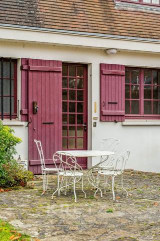 Le Chesnay – Centre-ville - 14 piéces - 12 chambres