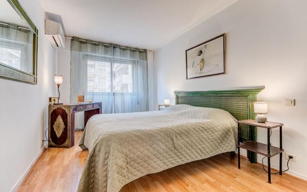 Appartement à vendre    3 pièces • 69,75 m2 Cagnes-sur-Mer