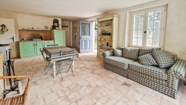 Uzès (30700) Sous offre d'achat acceptée.