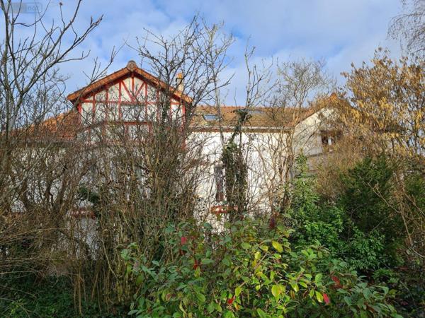 Maison à vendre à Châteauroux dans l'Indre (36000), ref : 11807/464