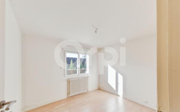 Maison à vendre    5 pièces • 110 m2 Chamant