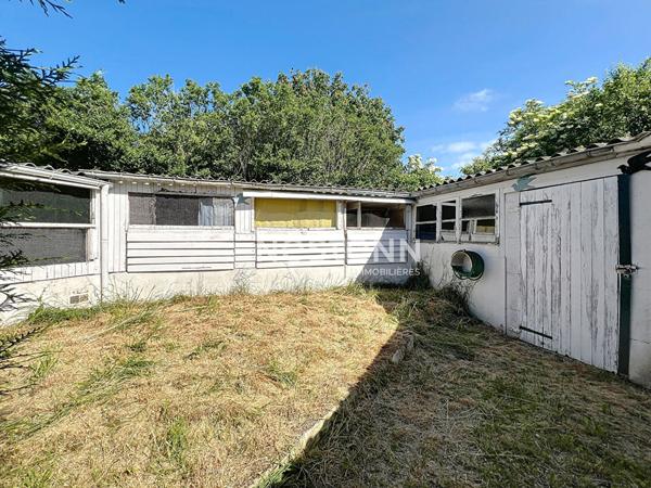 A vendre Dreux Maison 5 pièces 3 chambres, proche commerces et écoles, jardin, cave, garage, parking et dépendance