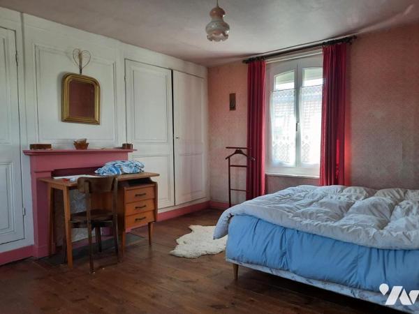 A VENDRE SUR LE PORT DE SAINT VALERY SUR SOMME