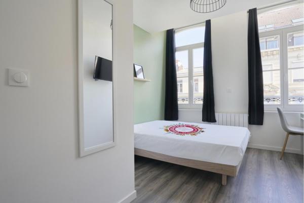 A LOUER : T1 à Lille • Solferino • 700 € CC • Réf. 1501-6