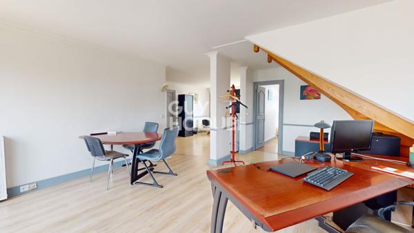 Duplex de 7 pièces (123 m²) aux Fontaines
