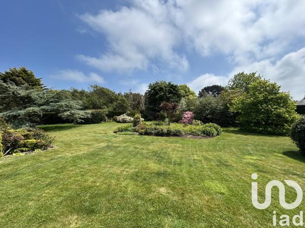 Demeure 7 pièces de 186 m² à Ploubazlanec (22620)