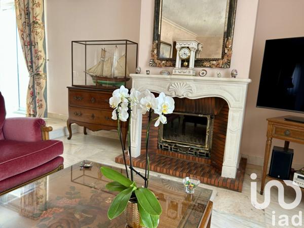 Demeure 7 pièces de 186 m² à Ploubazlanec (22620)