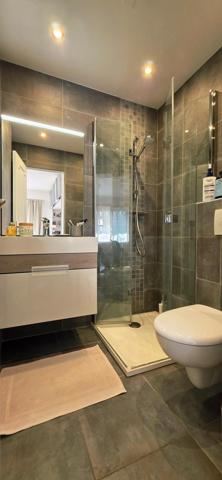 SUPERBE 5 PIECES 127 M2 CROIX DES GARDES VUE MER