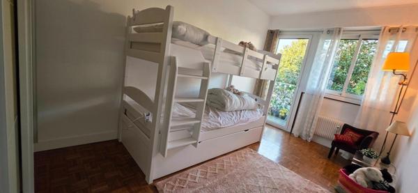 SUPERBE 5 PIECES 127 M2 CROIX DES GARDES VUE MER