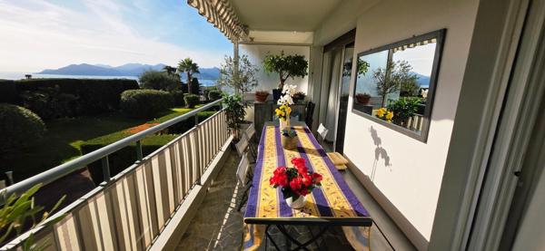 SUPERBE 5 PIECES 127 M2 CROIX DES GARDES VUE MER