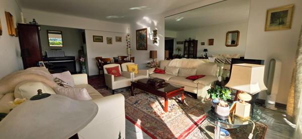 SUPERBE 5 PIECES 127 M2 CROIX DES GARDES VUE MER