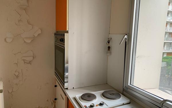 Appartement à vendre    1 pièce • 24,22 m2 Paris 15