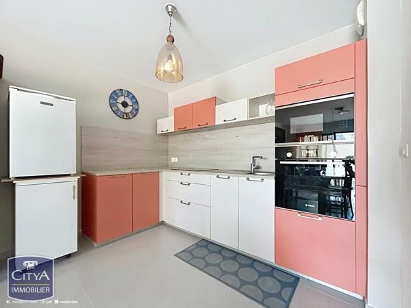 Appartement à vendre 3 pièces 68.67m² Neuville-de-Poitou (86170)