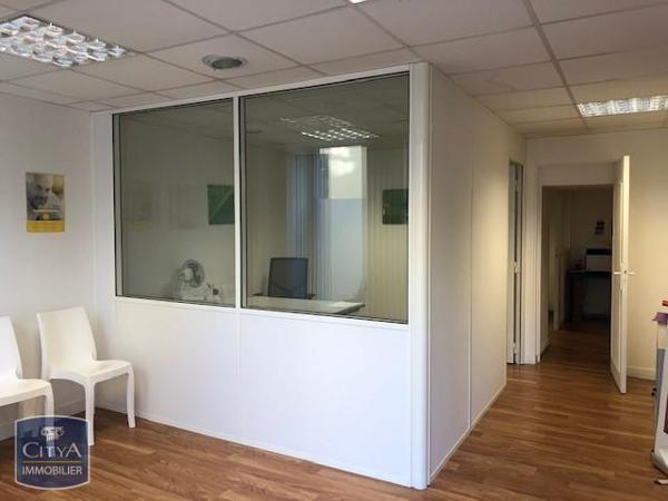 Location local commercial Riom (63200)