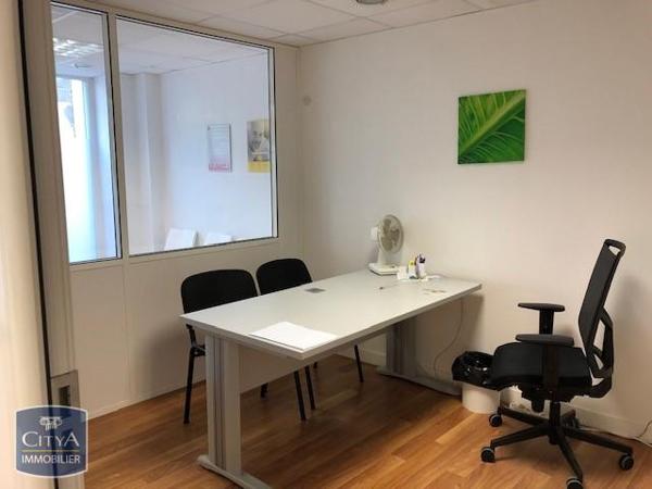 Location local commercial Riom (63200)