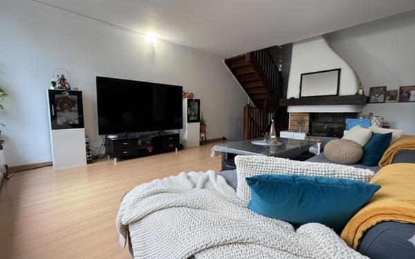 Maison à vendre    5 pièces • 94,98 m2 Évry