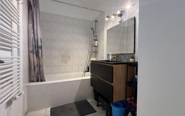 Maison à vendre    5 pièces • 94,98 m2 Évry