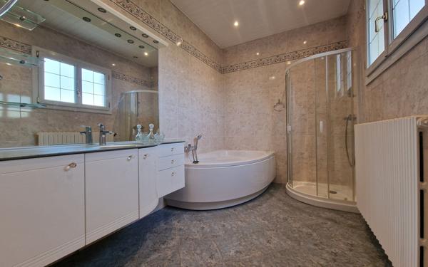 Maison à vendre    4 pièces • 104 m2 Vaires-sur-Marne