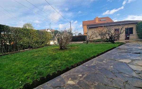 Maison à vendre    4 pièces • 104 m2 Vaires-sur-Marne