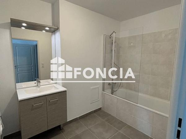 Location Appartement 3 pièces 64.3 m² - RESIDENCE APOSTROPH BAT A 18 AV DES DEUX ROUTES Avignon 84000