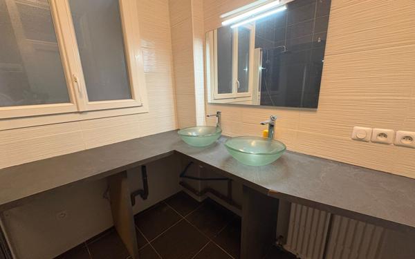 Appartement à vendre    3 pièces • 77 m2 Pau