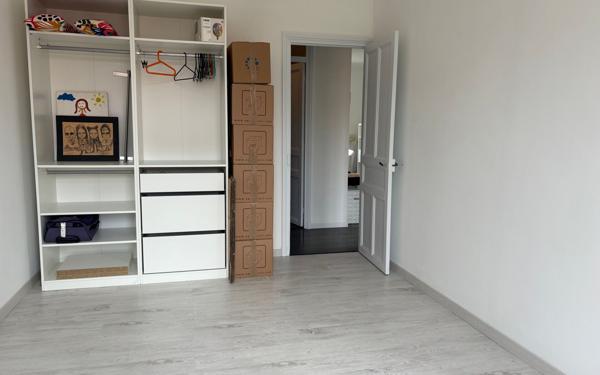 Appartement à vendre    3 pièces • 77 m2 Pau