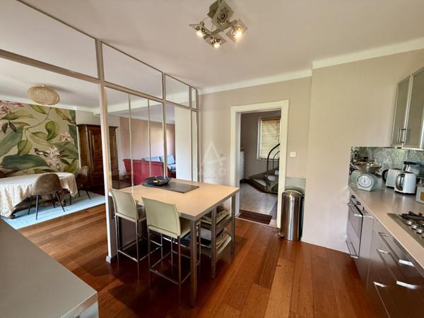 MAISON DE VILLE / 165 M2 / 3 CHAMBRES / BUREAU / JARDIN