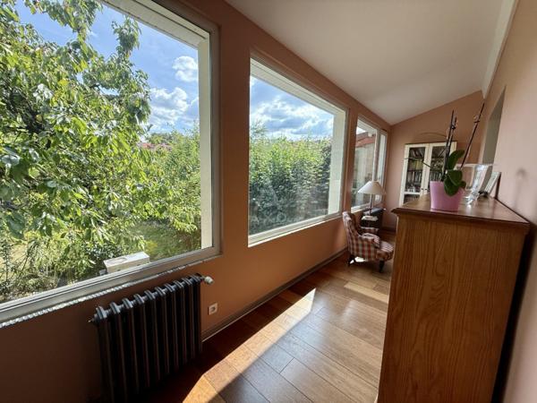 MAISON DE VILLE / 165 M2 / 3 CHAMBRES / BUREAU / JARDIN