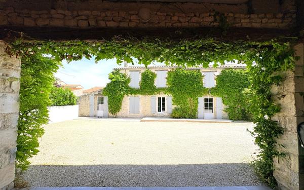 Maison à vendre    5 pièces •  Saint-Xandre