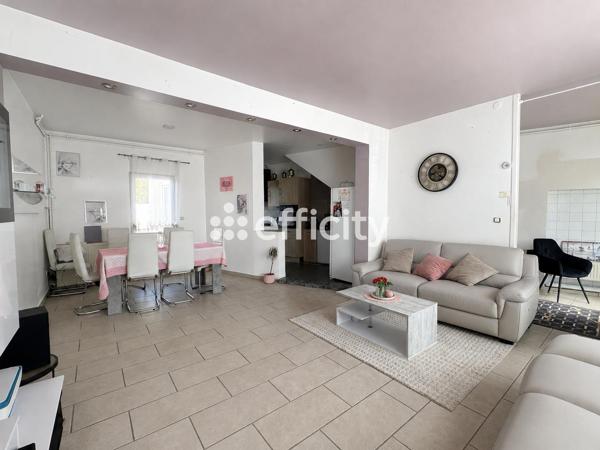 Maison
         3 pièces
        - 100 m² Exclusivité 142 500 € *