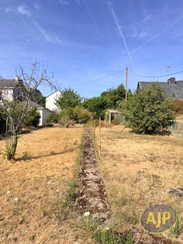 Terrains à vendre Savenay : surface de 555 m2 à 118 500€ - AJP Immobilier Saint Herblain