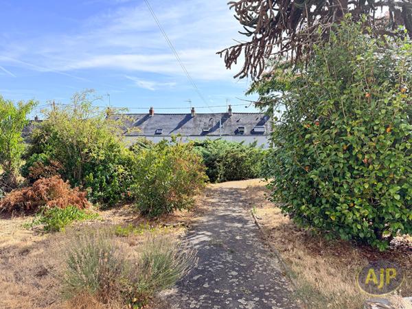 Terrains à vendre Savenay : surface de 555 m2 à 118 500€ - AJP Immobilier Saint Herblain