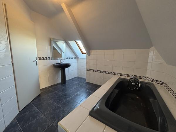A louer maison meublée 4 chambres PLESCOP